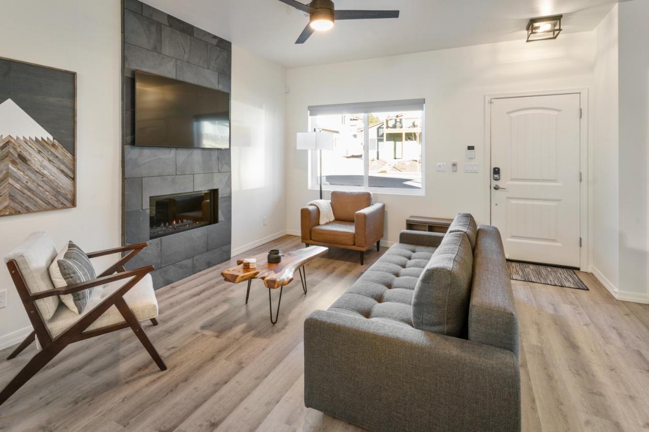 Flg Retreat - Modern Home With Mountain Views Flagstaff Luaran gambar