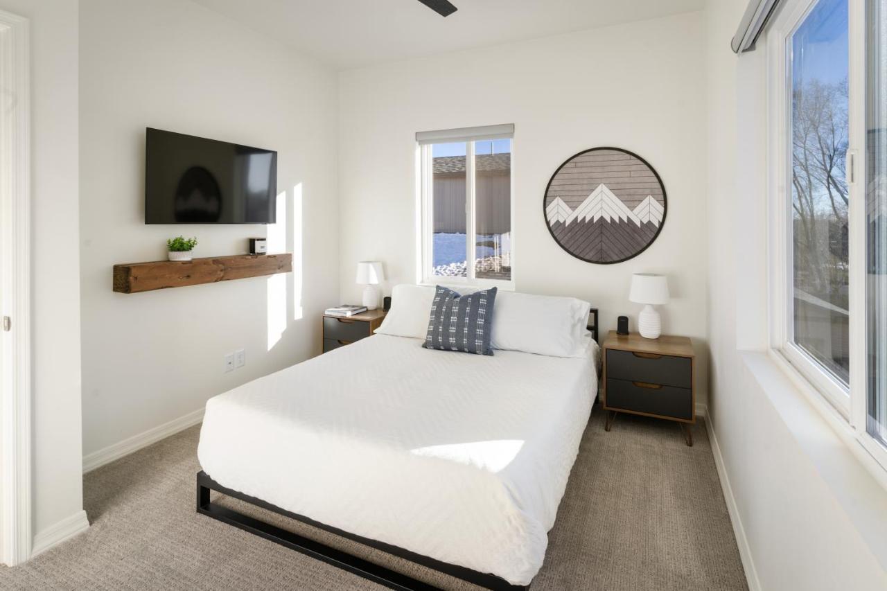 Flg Retreat - Modern Home With Mountain Views Flagstaff Luaran gambar